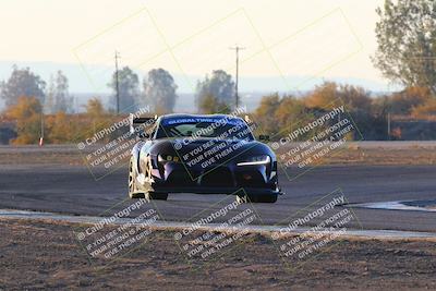 media/Nov-13-2022-GTA Finals Buttonwillow (Sun) [[d9378ae8d1]]/Group 1/Sunset (355pm)/